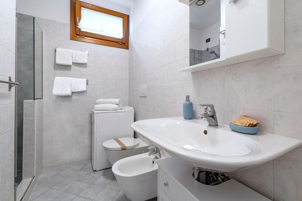 Enjoy Home - Appartamento I Papaveri Padova Kültér fotó